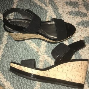 **Life Stride Wedges! **